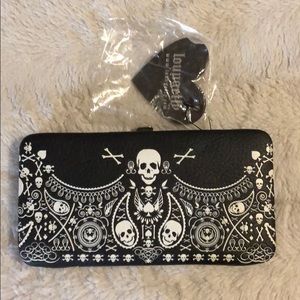Loungefly skull wallet...new-no offers please!
